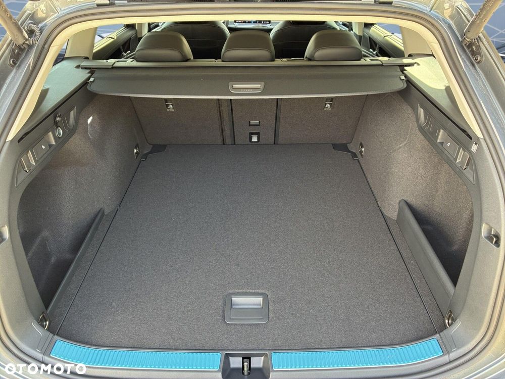 Volkswagen Passat - 31