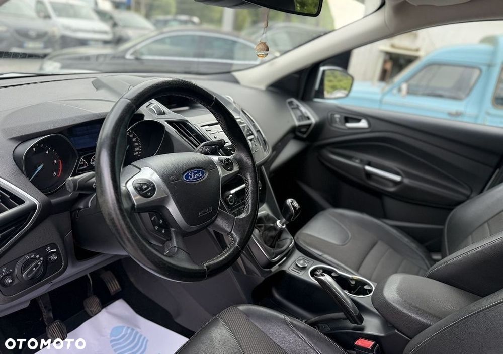 Ford Kuga 2.0 TDCi 2x4 ST-Line - 7