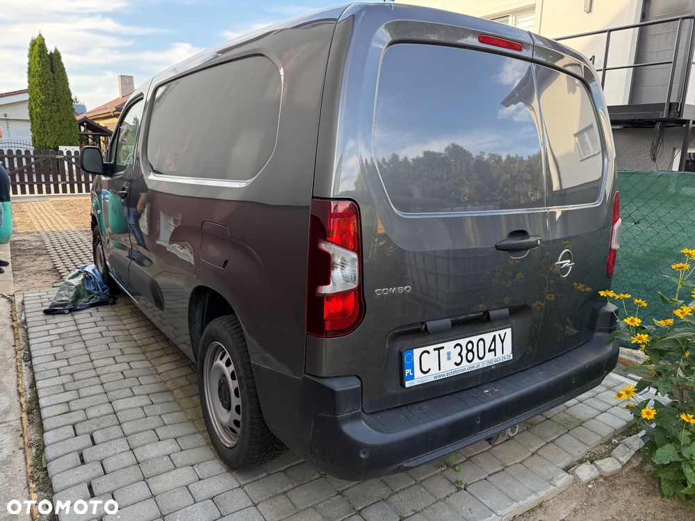 Opel Combo 1.5 CDTI Essentia S&S - 12