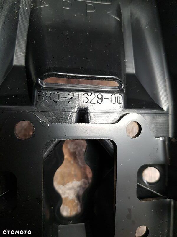 Uchwyt tablicy błotnik Yamaha XSR 900 - 8