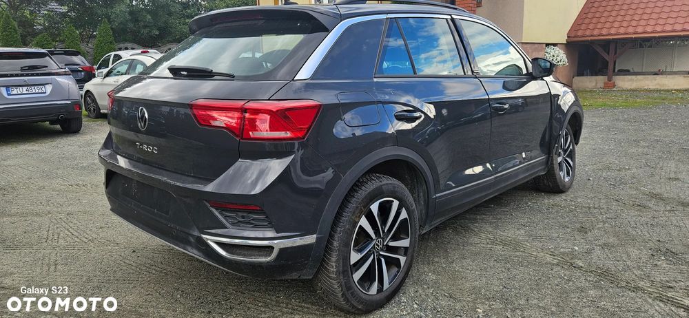 Volkswagen T-Roc - 12