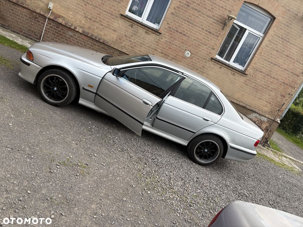 BMW Seria 5 - 1