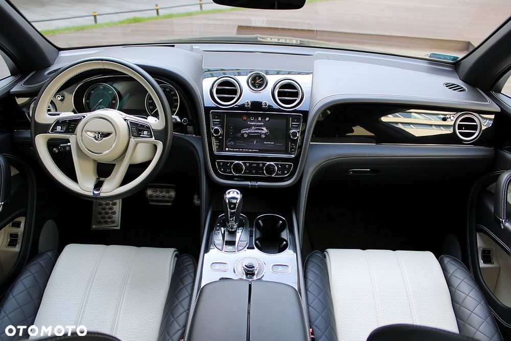 Bentley Bentayga - 18