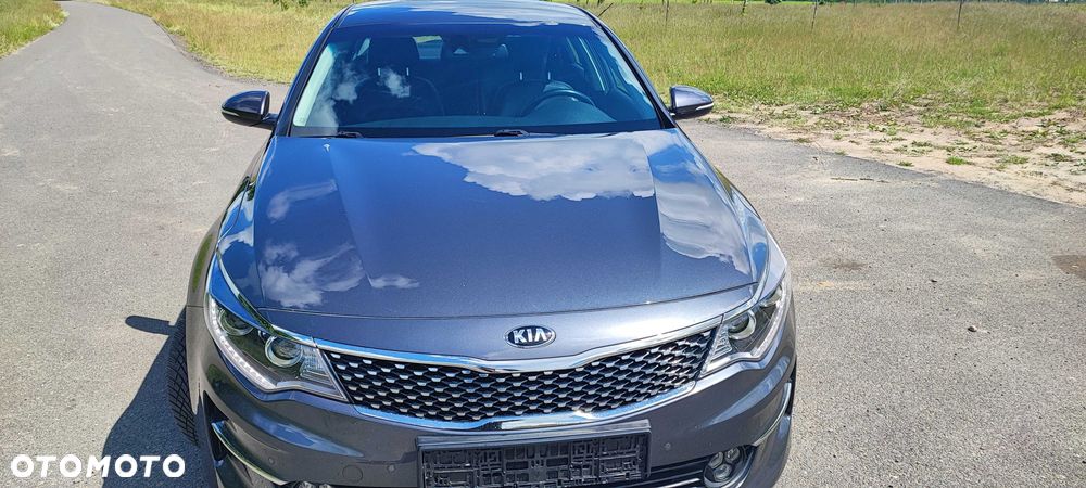 Kia Optima - 1