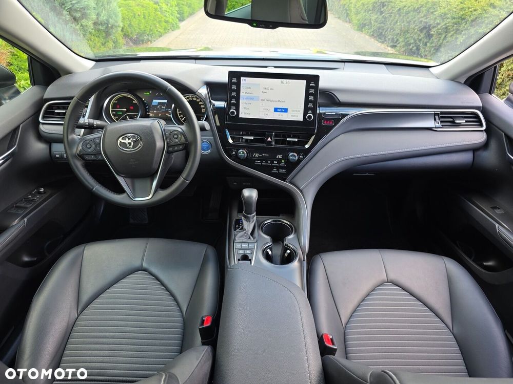 Toyota Camry 2.5 Hybrid Prestige CVT - 9
