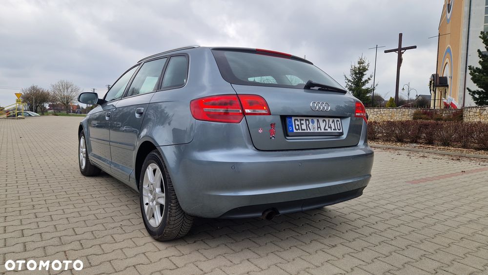 Audi A3 Sportback 1.6 TDI DPF Attraction - 32