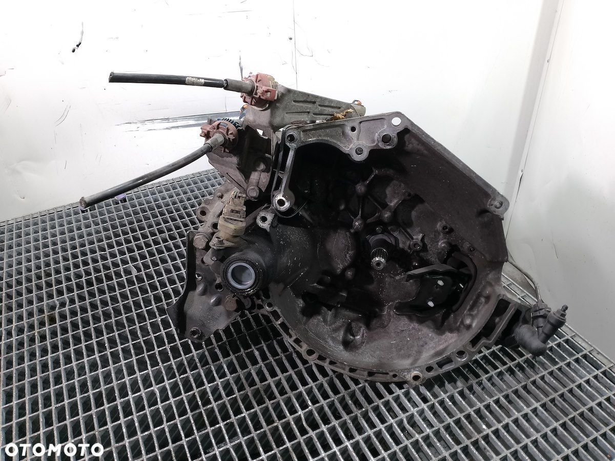 SKRZYNIA BIEGÓW MANUALNA CITROEN C3 20CQ08 1.1 8V - 1