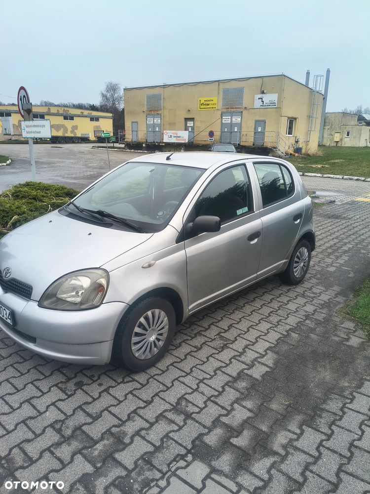 Toyota Yaris 1.0 Base - 3