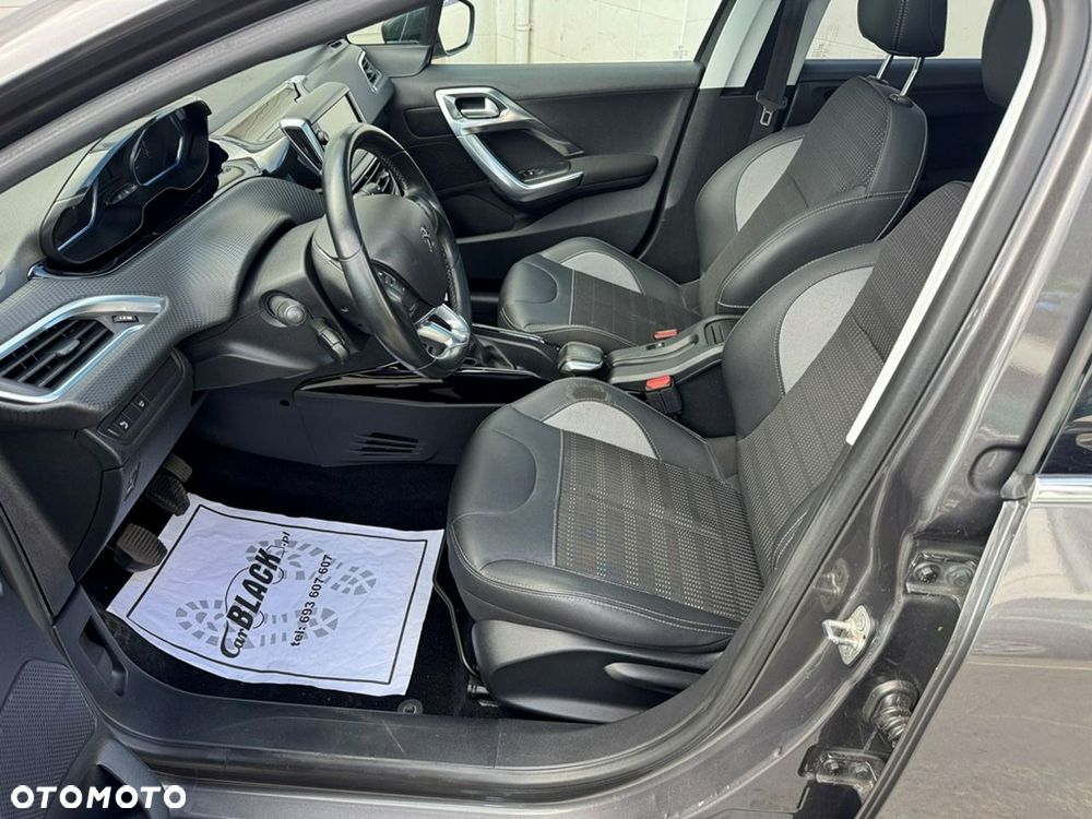 Peugeot 2008 - 8