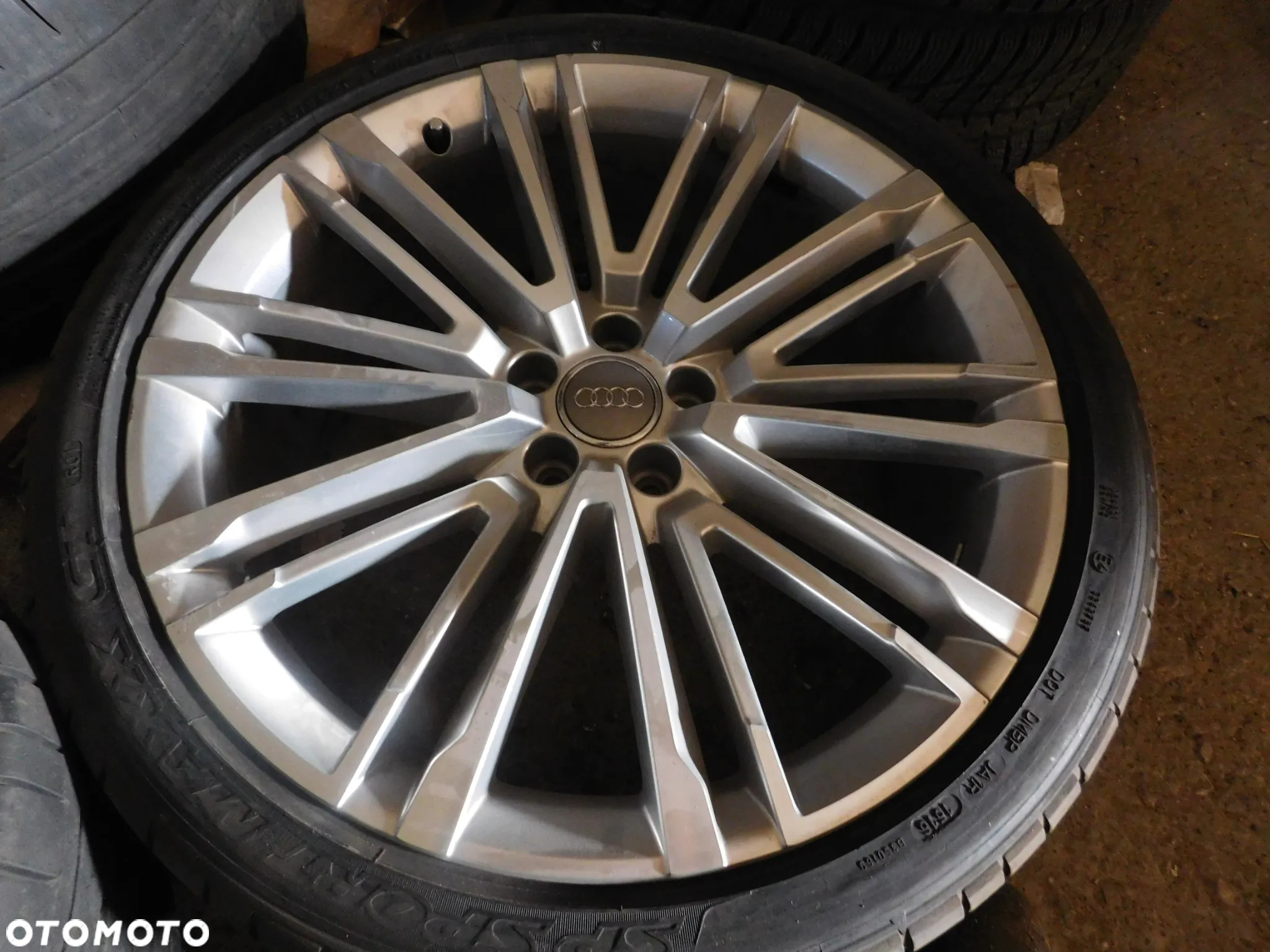felga alu aluminiowa AUDI A8 D4 4H0 BBS 9Jx21 - 2