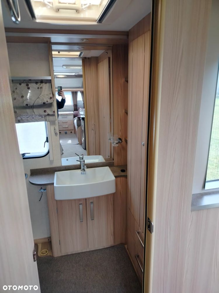 Coachman Pastiche 520/4 - 6