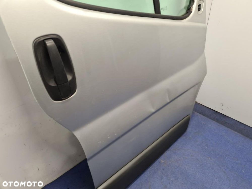 OPEL VIVARO A DRZWI PRZÓD PRAWE - 5