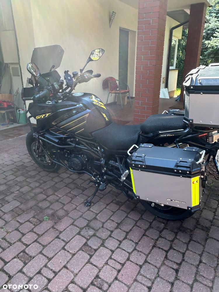 QJMOTOR 900 S - 4