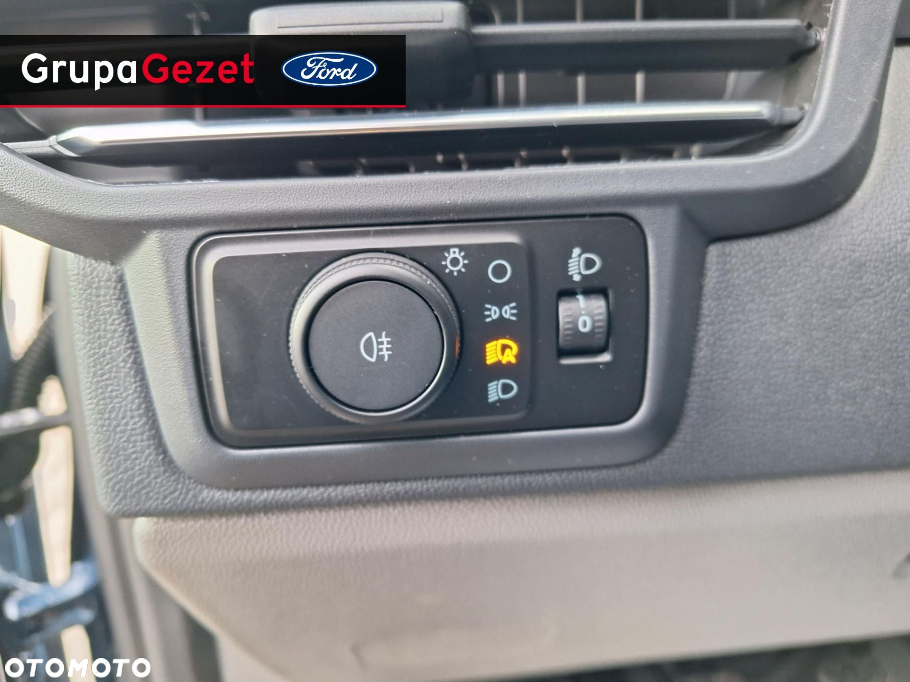 Ford Transit Custom - 11