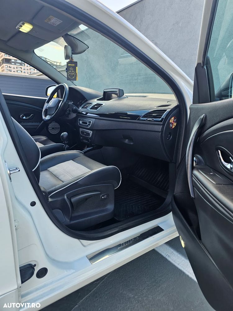 Renault Megane ENERGY dCi 130 BOSE EDITION - 11