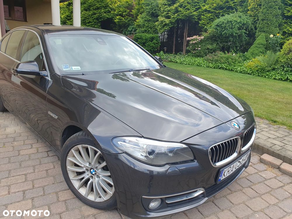 BMW Seria 5 520d xDrive Luxury Line - 2