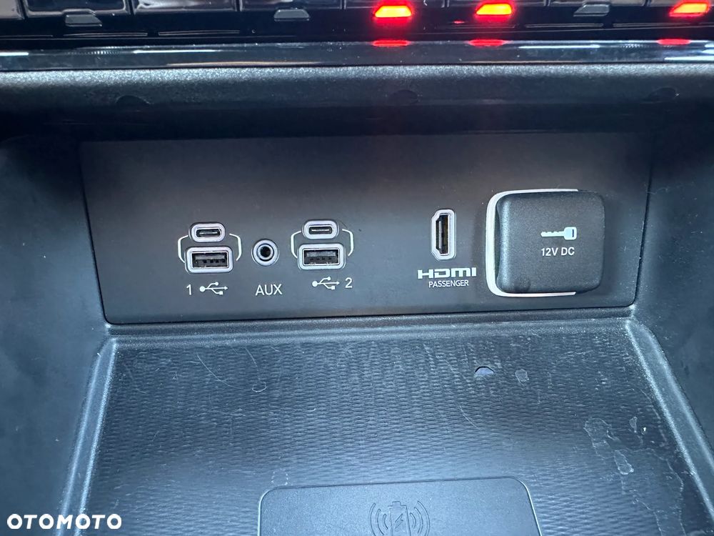 Jeep Grand Cherokee - 33
