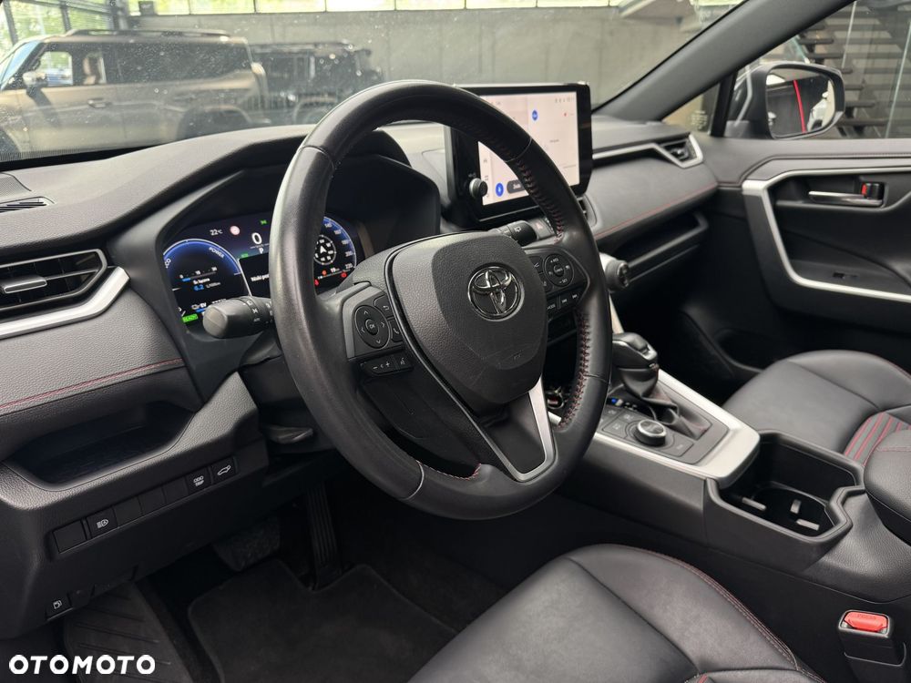 Toyota RAV4 - 10