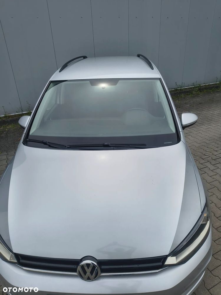 Volkswagen Touran - 8