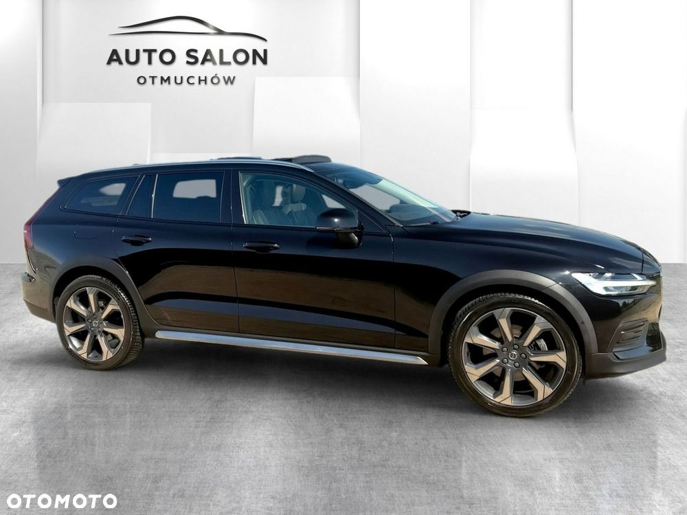 Volvo V60 Cross Country - 4