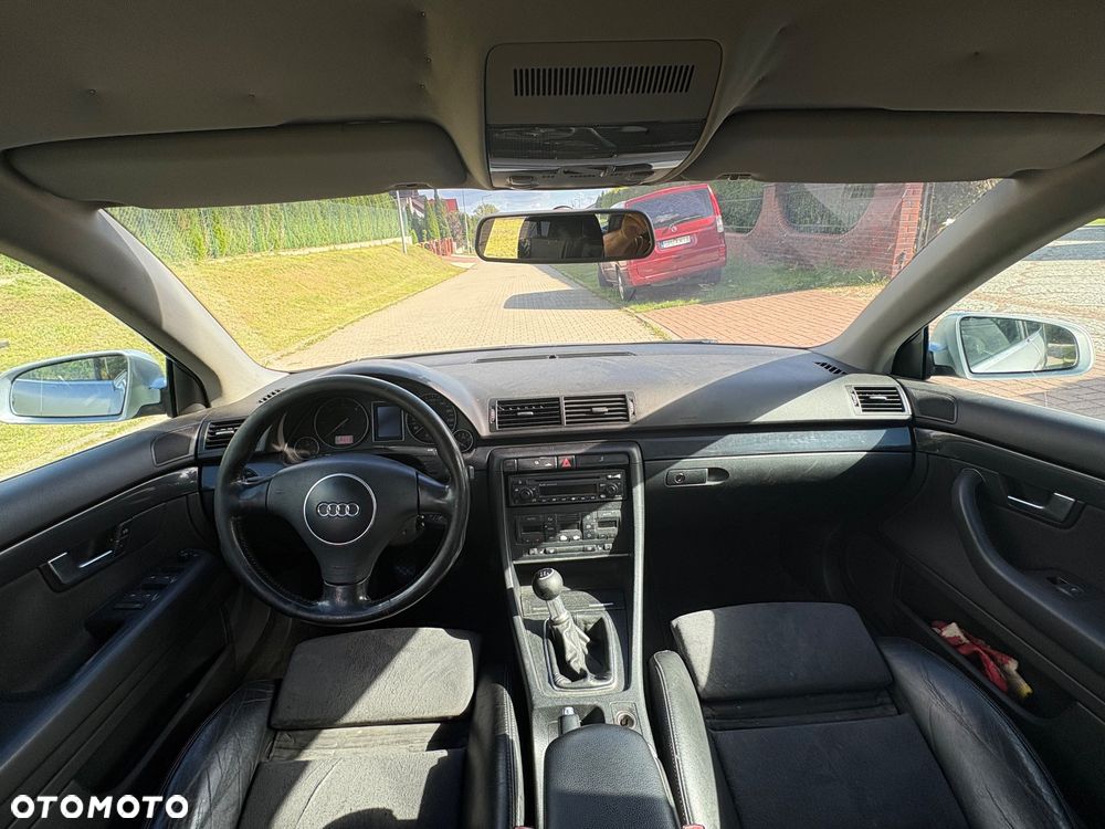 Audi A4 Avant 2.5 TDI - 19