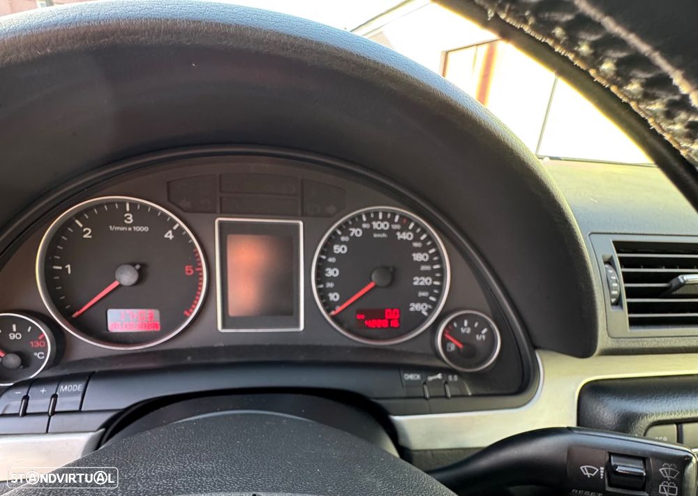 Audi A4 Avant 2.0 TDI Daytona - 8