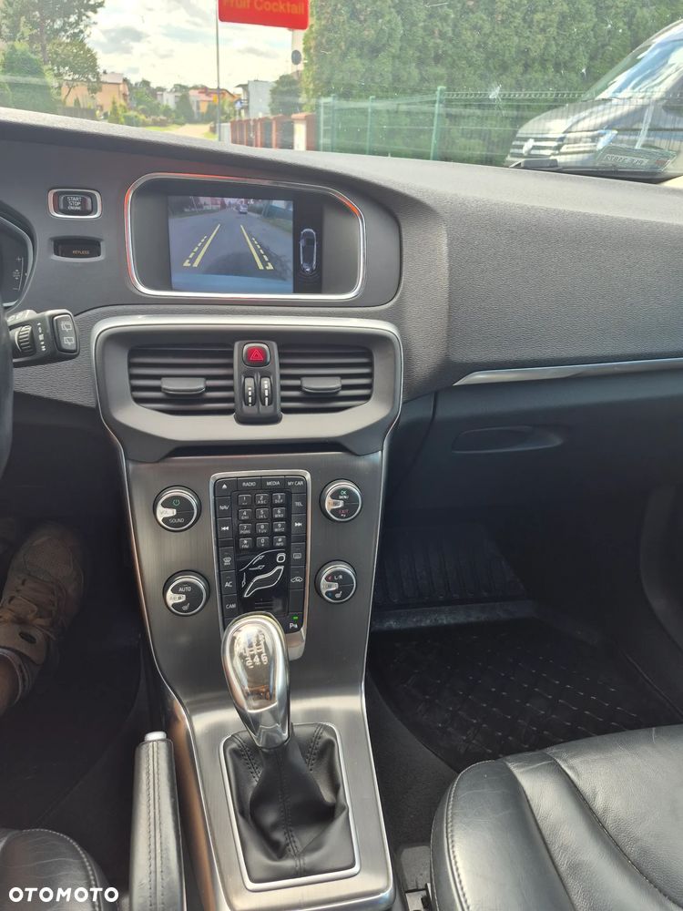Volvo V40 D2 You - 14