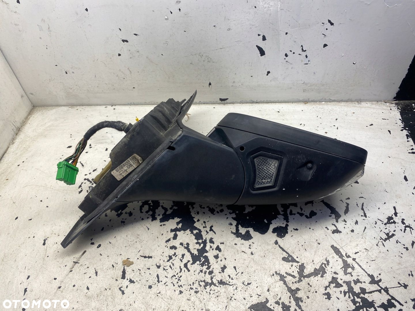 VOLVO C30 LIFT LUSTERKO PRAWE 12 PIN EU - 11