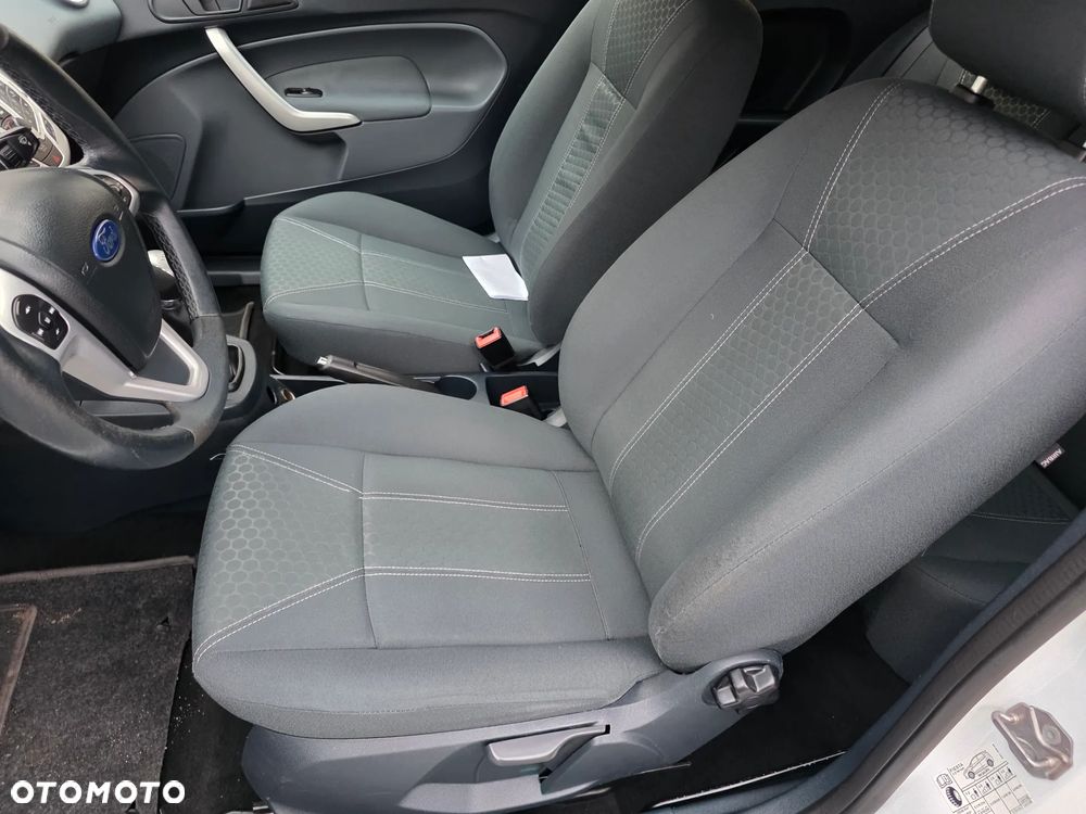 Ford Fiesta - 14