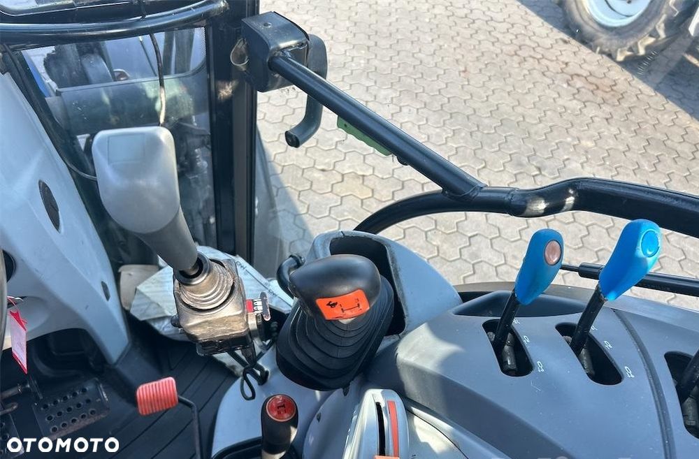 New Holland New Holland T4 95 , ROK 2015 - 5