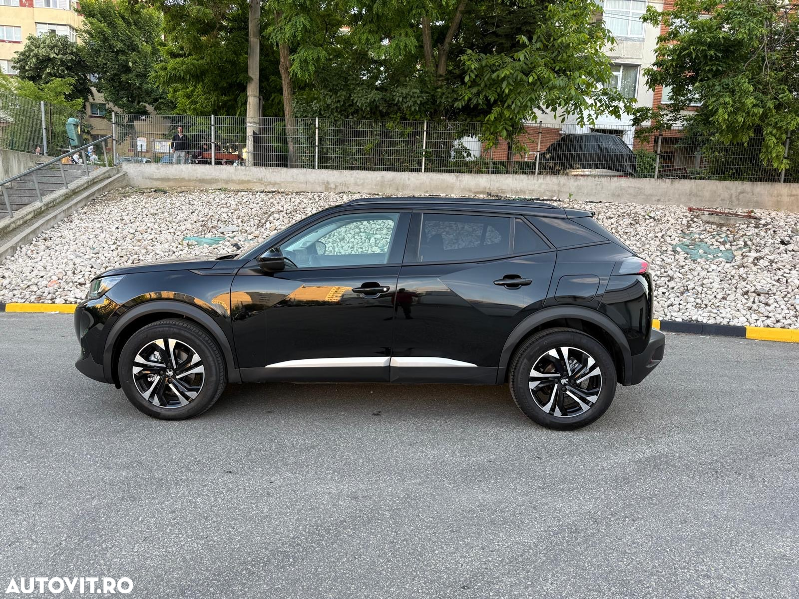 Peugeot 2008 1.5 BlueHDI 130 S&S EAT8 GT - 16
