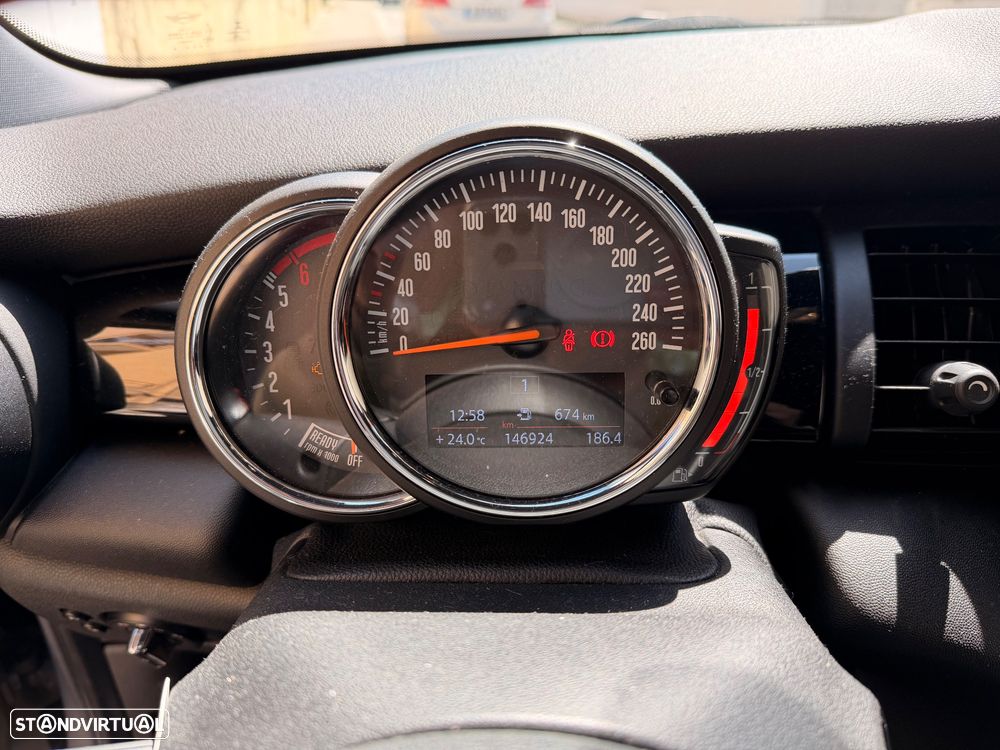 MINI 3 Portas Cooper D - 9