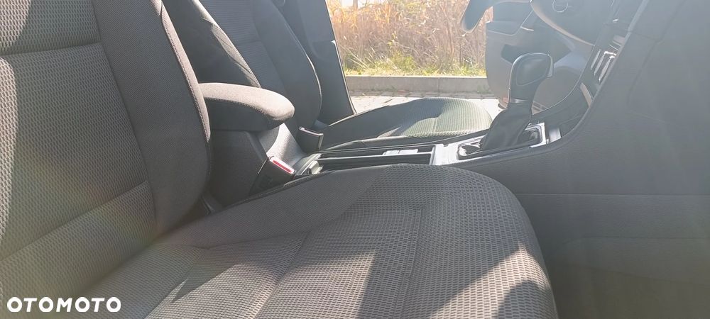 Volkswagen Golf VII 2.0 TDI BMT Highline DSG - 32