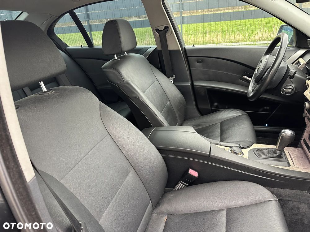 BMW Seria 5 525i - 17