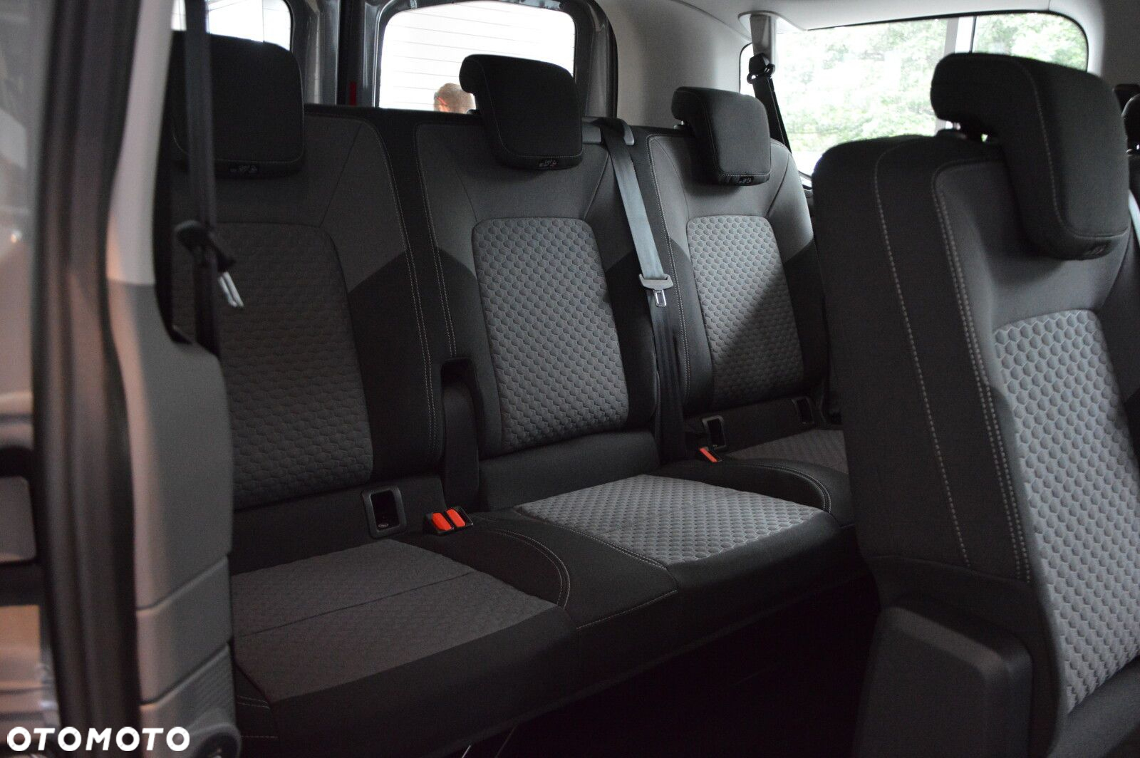 Volkswagen Caravelle Life - 30