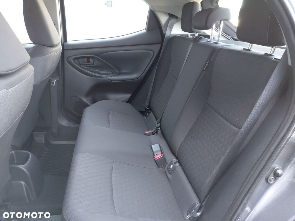 Toyota Yaris - 14