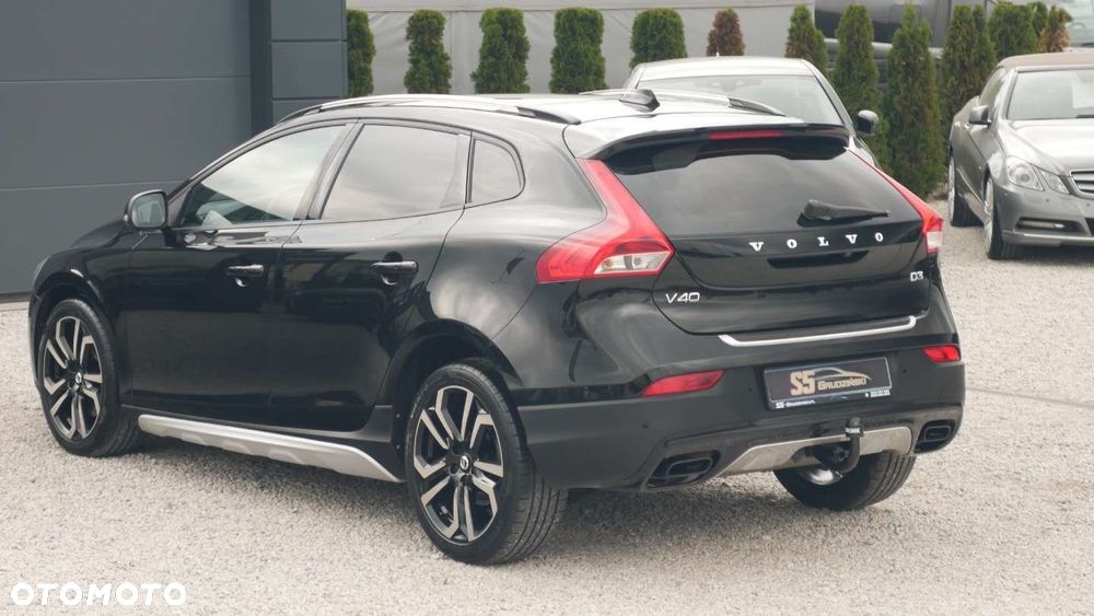 Volvo V40 Cross Country - 6