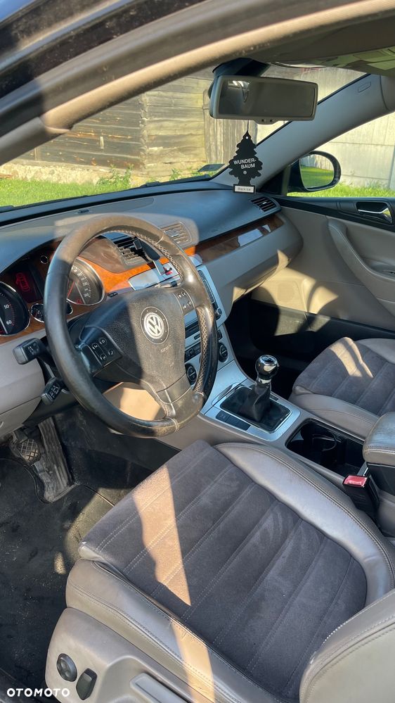 Volkswagen Passat 2.0 TDI Highline - 7