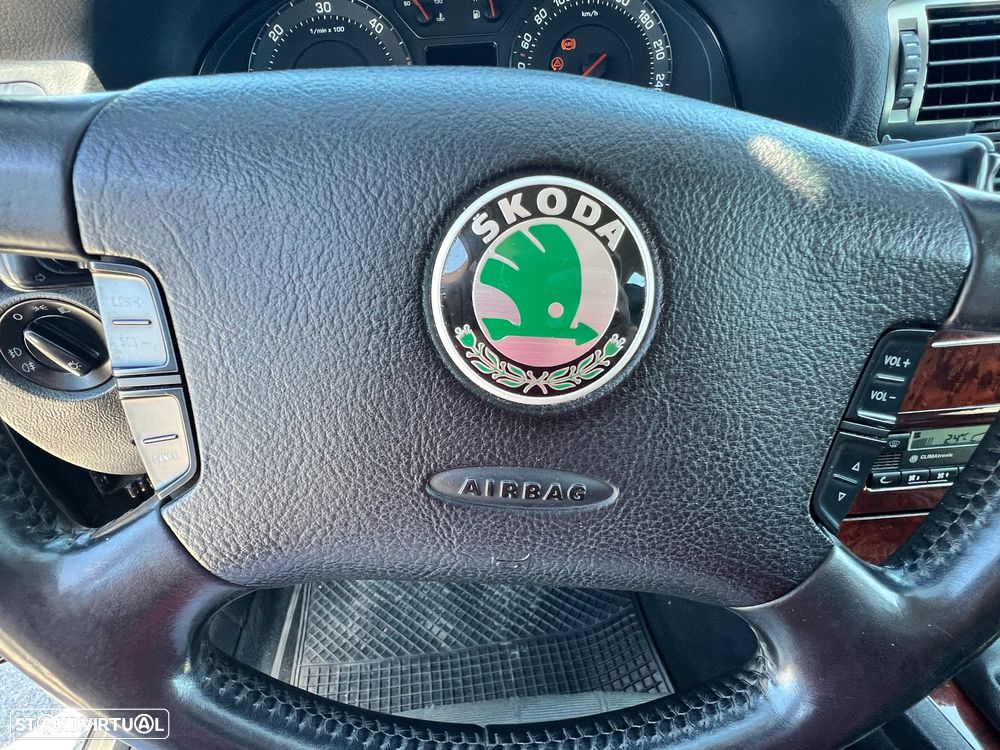 Skoda Superb 1.9 TDI Comfort ESP+APQ - 16