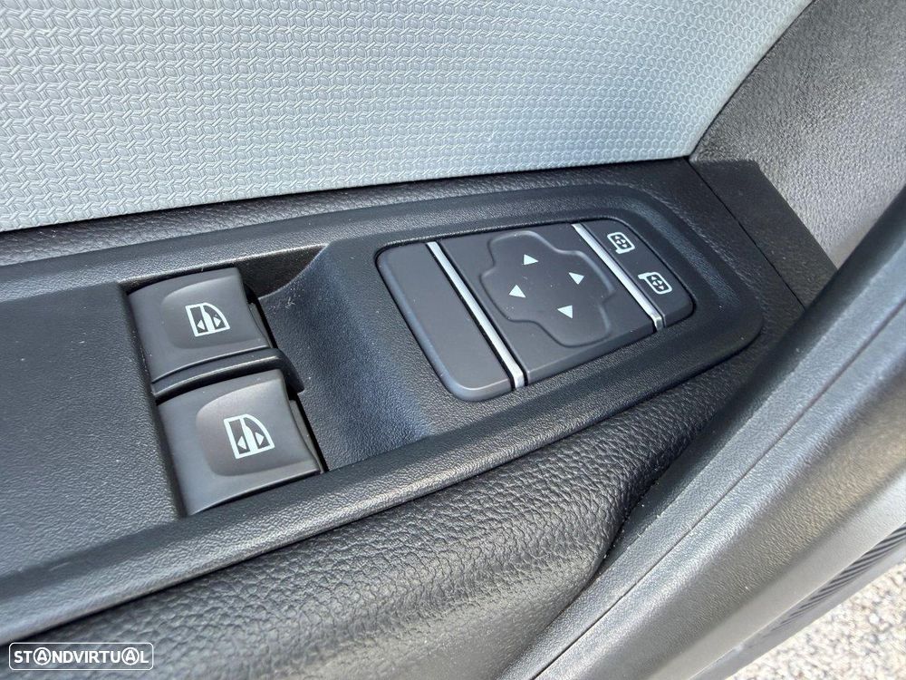 Renault Kangoo 1.5 Blue dCi Edition One (3 Lugares) - 28