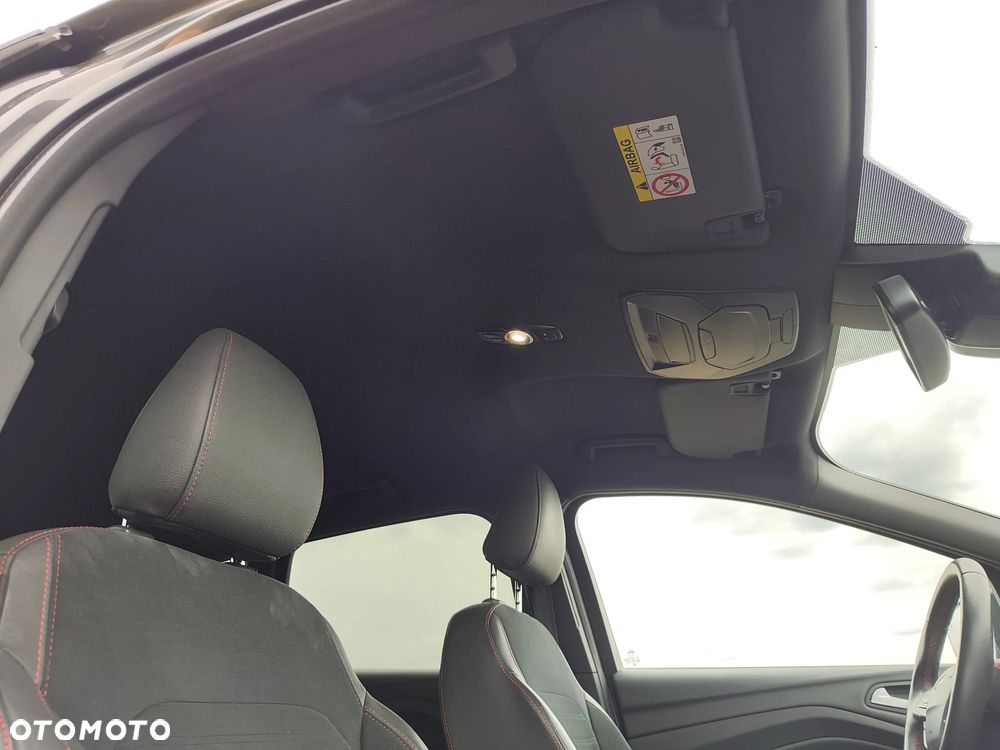 Ford Kuga 1.5 EcoBoost 2x4 ST-Line - 26
