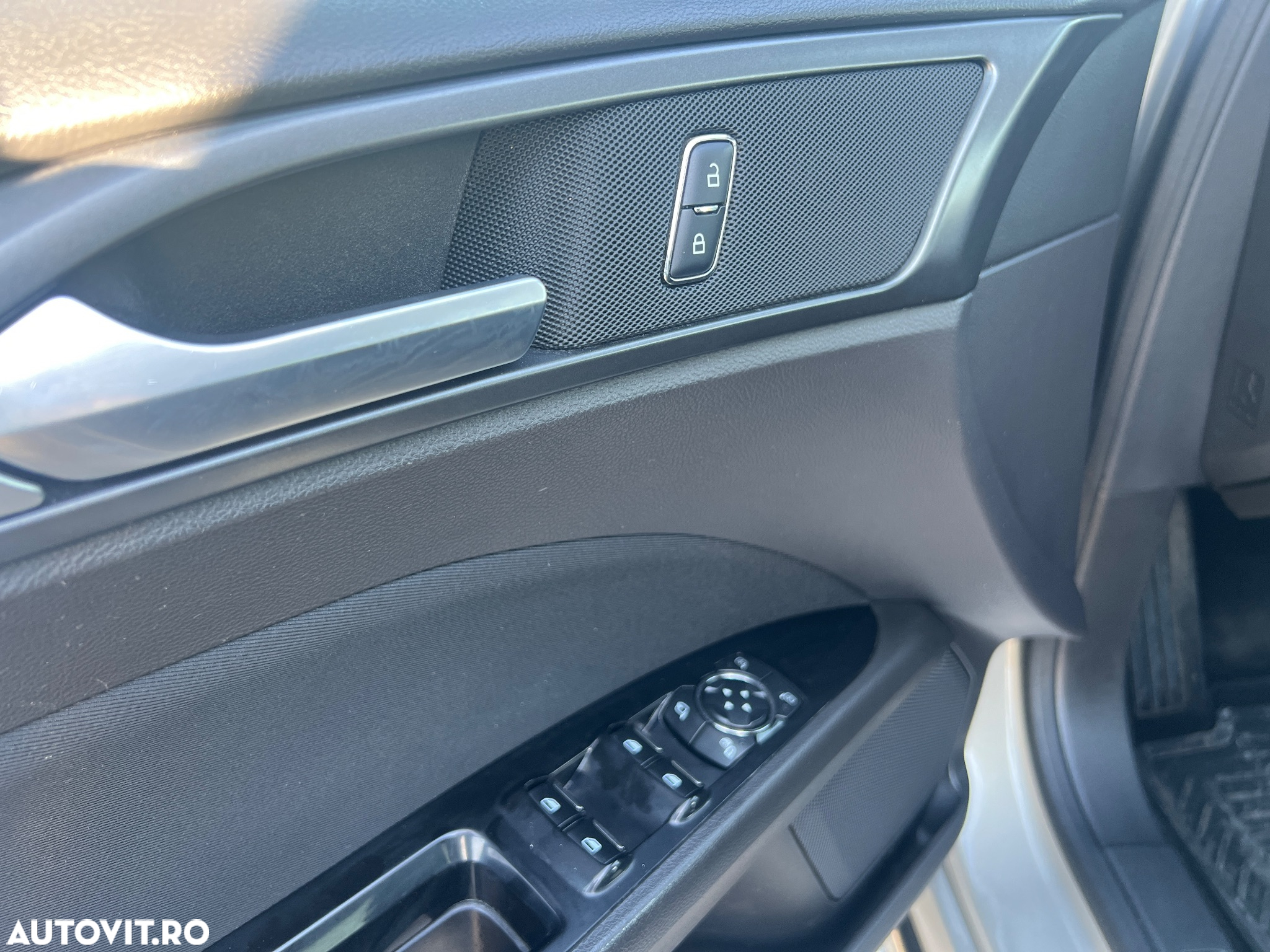 Ford Mondeo 2.0 TDCi Powershift AWD Titanium - 13