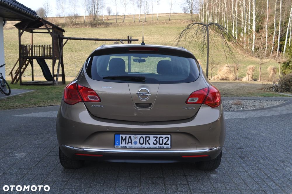 Opel Astra 1.4 Turbo Color Edition - 16