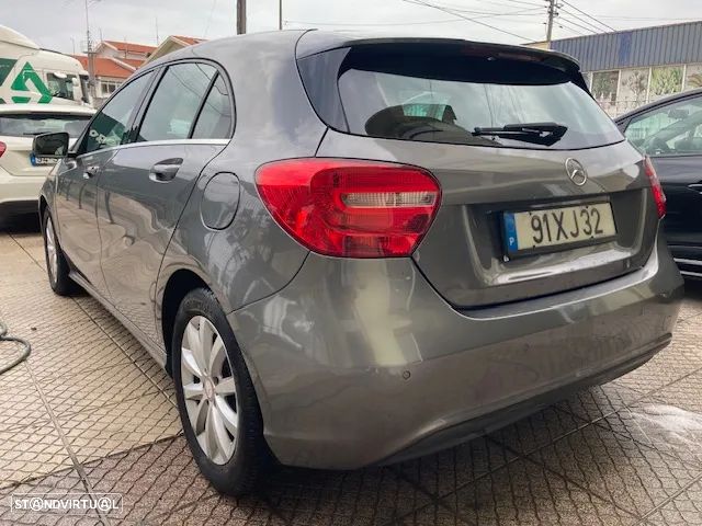 Mercedes-Benz A 180 CDI (BlueEFFICIENCY) Urban - 3