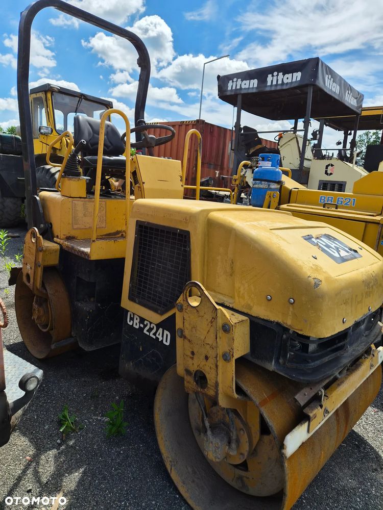 Caterpillar CB-224D - 2