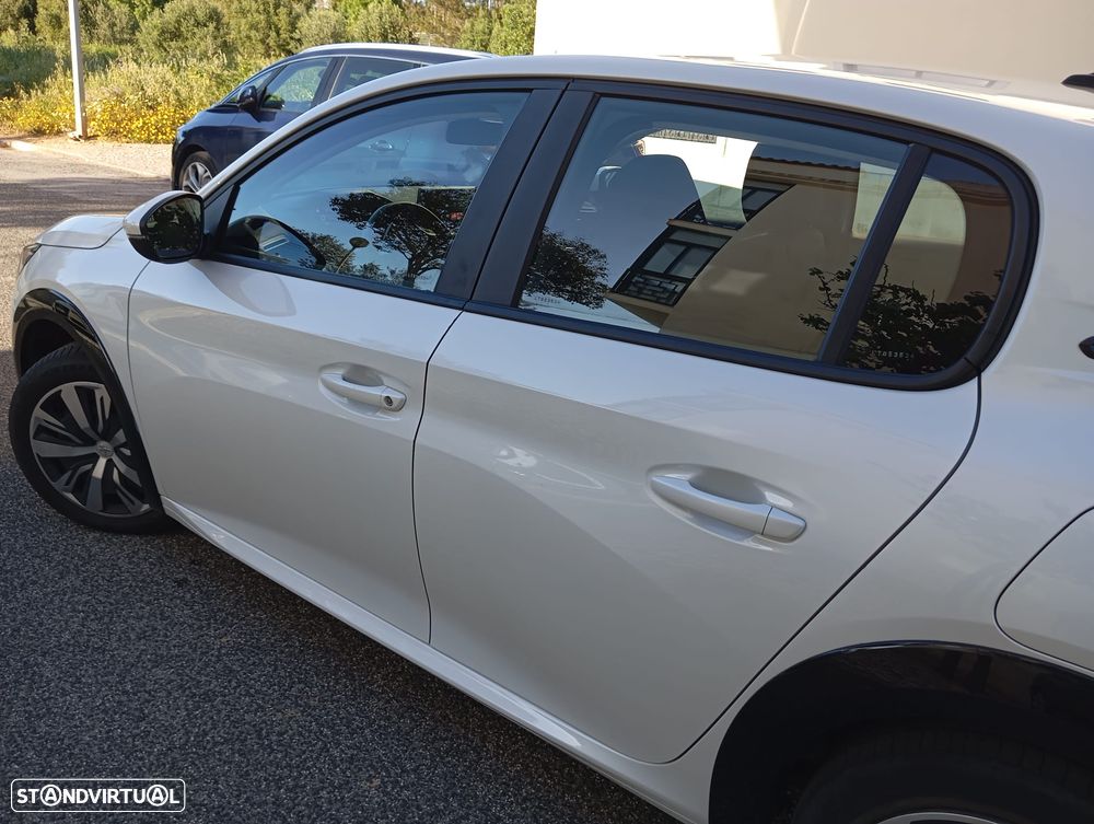 Peugeot e-208 50 kWh Active - 9