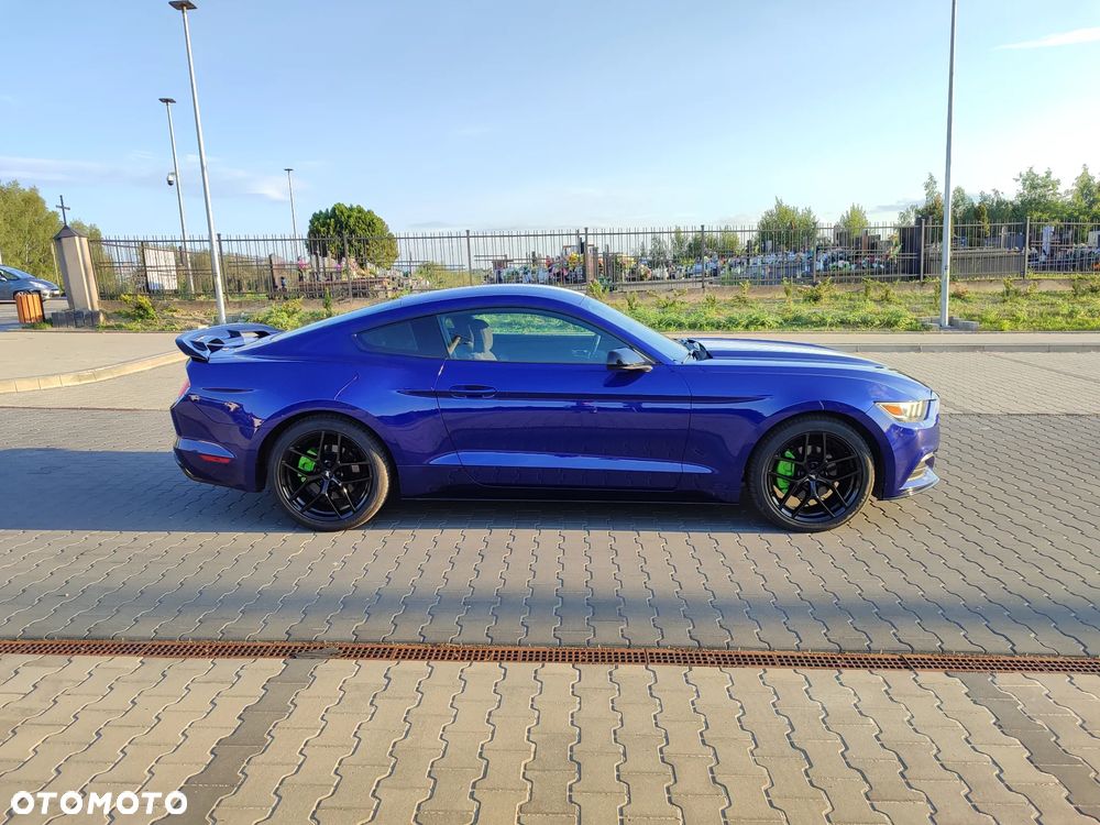 Ford Mustang 3.7 V6 - 16