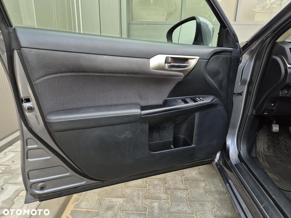 Lexus CT 200h Elegance - 11