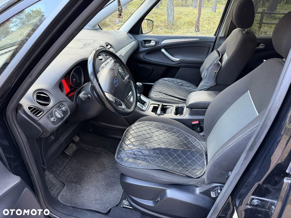 Ford Galaxy - 7