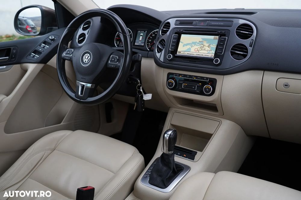 Volkswagen Tiguan 2.0 TDI 4Motion DSG Sport & Style - 17